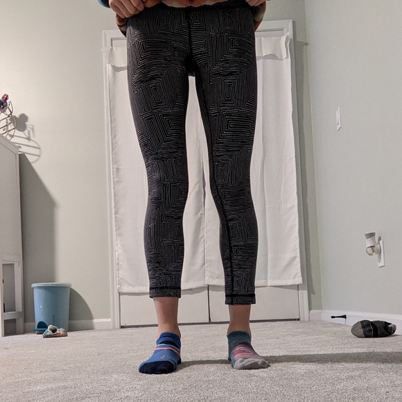 Lululemon wunder under crop leggings/pants - Picture 5 of 5